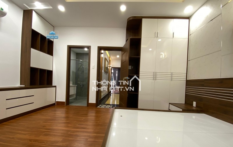 B.Á.N NHÀ PHỐ NAM DƯ, NHÀ ĐẸP, HÃNG XÓM THÂN THIỆN, 64M2 G.I.Á 3 tỷ