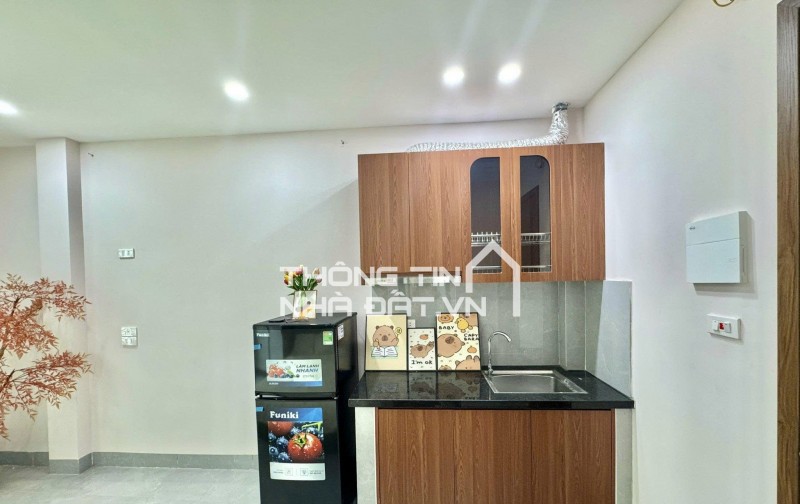 CHO THUÊ CĂN HỘ STUDIO BAN CÔNG NẰM NGAY QUẦN NGỰA, BA ĐÌNH