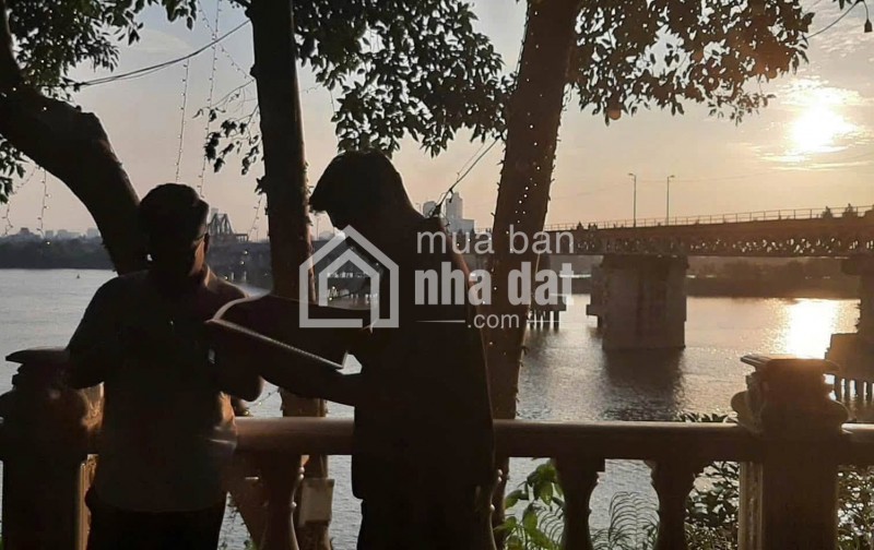 CHO THUÊ MẶT BẰNG KINH DOANH – 350 M2 -LONG BIÊN - VIEW SÔNG - KINH DOANH NHÀ HÀNG, COFFE, QUÁN ĂN… VỊ TRÍ KINH DOANH ĐỈNH CAO!