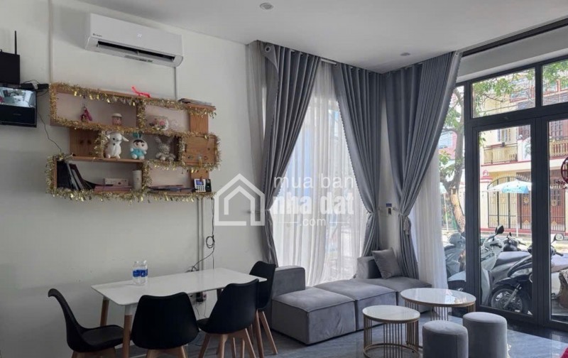 Bán nhà đường Hà Huy Giáp , giá chỉ nhỉnh hơn 8 tỷ