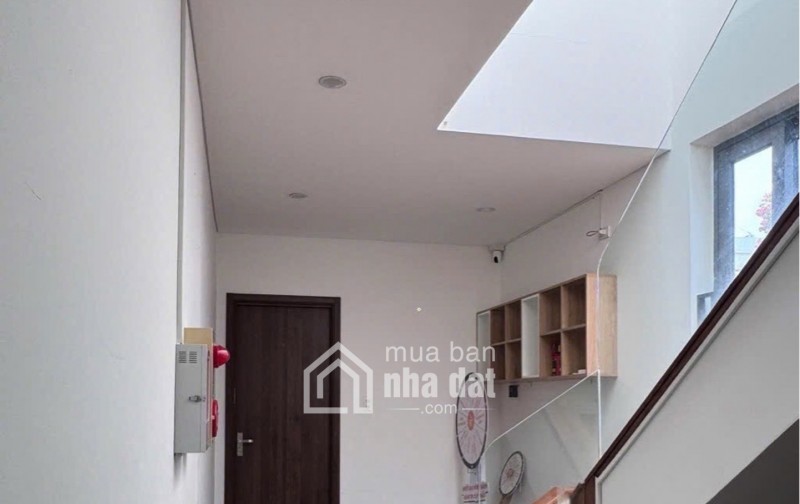 Bán nhà đường Hà Huy Giáp , giá chỉ nhỉnh hơn 8 tỷ