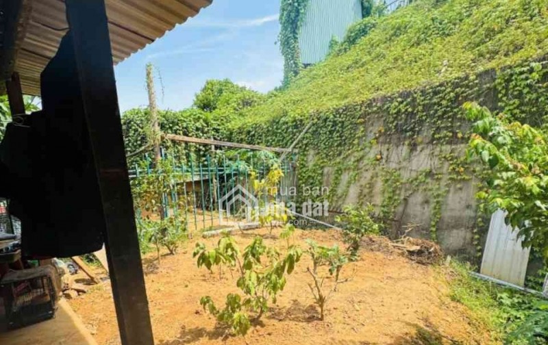 Bán Nhà Kiệt ở gần cầu Vượt Hòa Cầm- Diện Tích: 100m2. Giá 2,65 tỷ