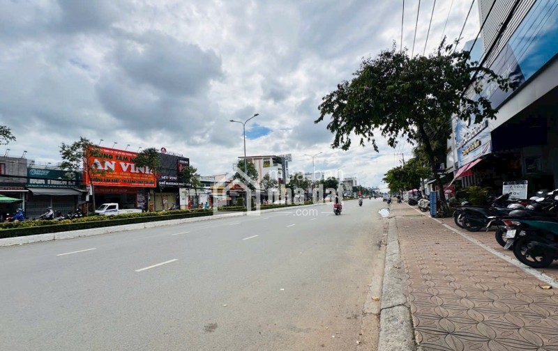 CHO THUÊ MẶT BẰNG KINH DOANH - MẶT TIỀN ĐƯỜNG NGUYỄN VĂN CỪ CẦN THƠ