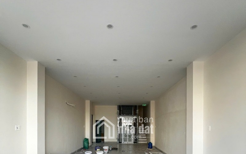 CHO THUÊ NHÀ 5 TẦNG MỚI 100% - CÓ THANG MÁY - MẶT TIỀN ĐƯỜNG NGUYỄN VĂN CỪ CẦN THƠ