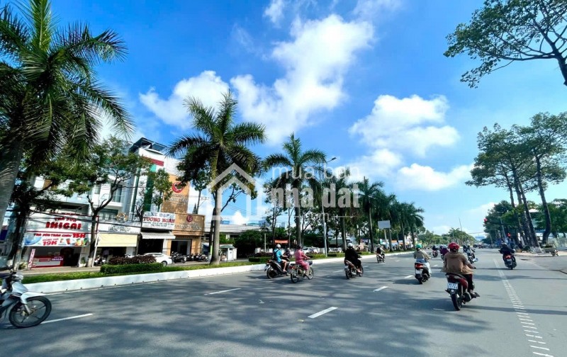 CHO THUÊ NHÀ 1 TRỆT 2 LẦU GÓC 2 MẶT TIỀN ĐƯỜNG 3/2 - NHÀ KẾ ĐẠI HỌC CẦN THƠ