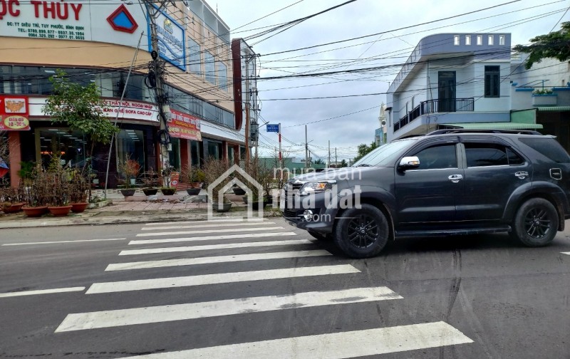 XÃ LỖ đất 2 mặt tiền VIP 143m2 (2tỷ6) nhà hàng HOÀNG LONG DIÊU TRÌ ,khu TRẦN BÁ
