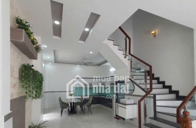 Bán nhà góc 2 mặt tiền đường 11 trường thọ thủ đức TPHCM.Lh 0909428959.